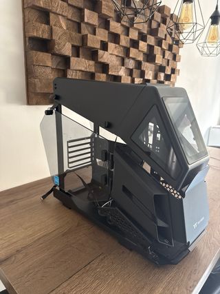 Caja PC Thermaltake Negra