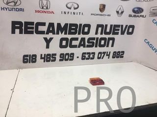 Tulipa piloto trasero carro universal nuevo