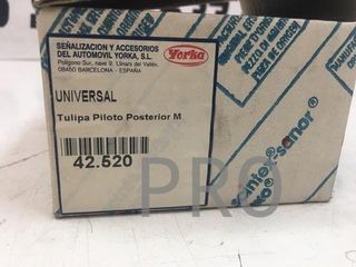 Tulipa piloto trasero carro universal nuevo