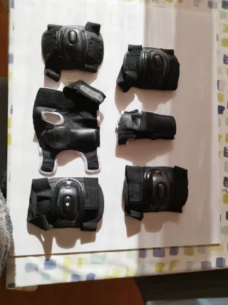 Protecciones patinaje (rodillas, codos, muñecas)