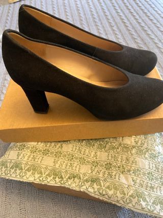 Zapatos Unisa Terciopelo Negro Talla 38
