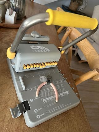 Encuadernadora Cinch We R Memory Keepers