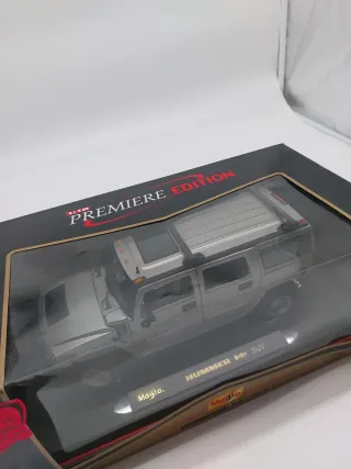 Maisto Hummer H2 SUV 1/18
