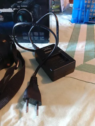 Cámara Lumix FZ48 Negra