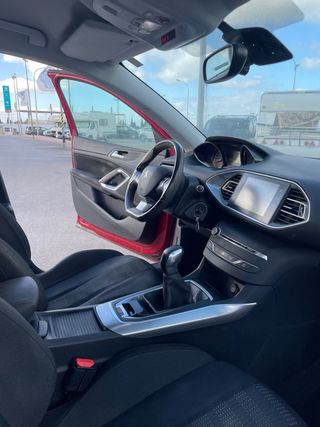 Peugeot 308 Allure 5p 1.6 HDI 92cv