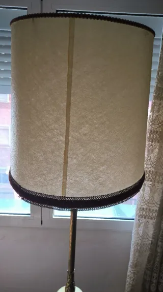 Lampada da terra vintage in metallo dorato altezza 175