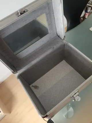 Maletín profesional maquillaje/uñas 19x27x18