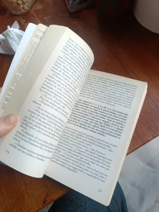 Cuentos Desde El Reino Peligroso (Spanish Edition)