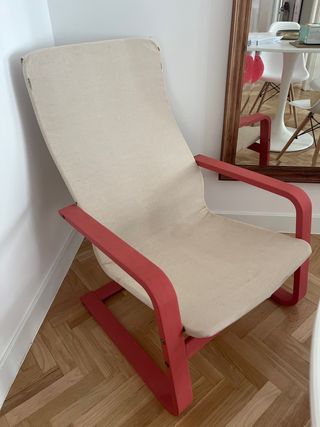 Se regala Butaca IKEA beige y rosa. Gratis.