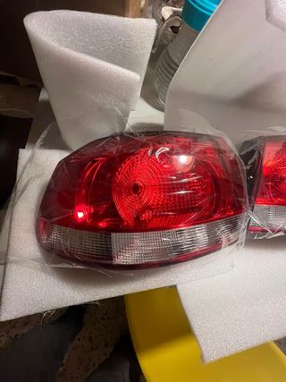 Pilotos Traseros Nuevos Izquierdo y Derecho.