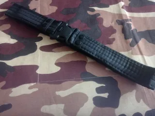 Cinturón táctico negro con hebilla