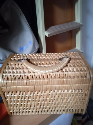 Bolso cofre mimbre vintage