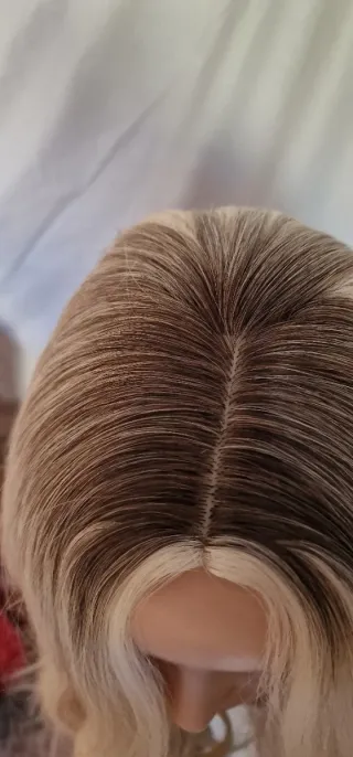 Peluca rubia ondulada