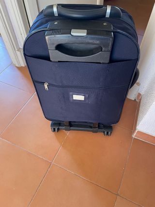 Maleta azul semi rígida de viaje 65x 34 x14