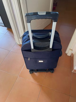 Maleta azul semi rígida de viaje 65x 34 x14