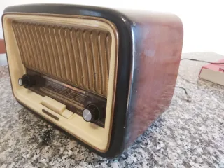 Radio Telefunken Mignonette FM-OM-fono funzionante