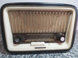 Radio Telefunken Mignonette FM-OM-fono funzionante