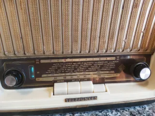 Radio Telefunken Mignonette FM-OM-fono funzionante