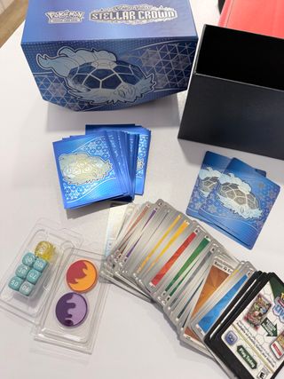 Caja de Pokémon TCG STELLAR CROWN en inglés