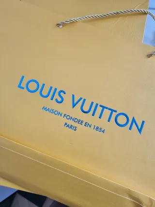 Gorro Louis Vuitton Gris