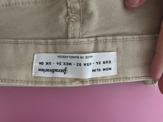 Pantalón pitillo beige Stradivarius