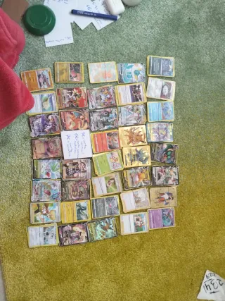 Cartas Pokémon Variadas