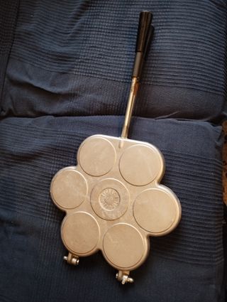 Teglia per tigelle antiaderente