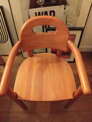 4 sillas de diseño, estilo brutalista