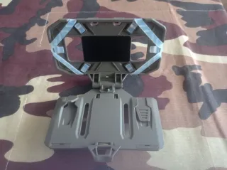 JUGGERNAUT PARA ACOPLAR EL MOVIL AL CHALECO.