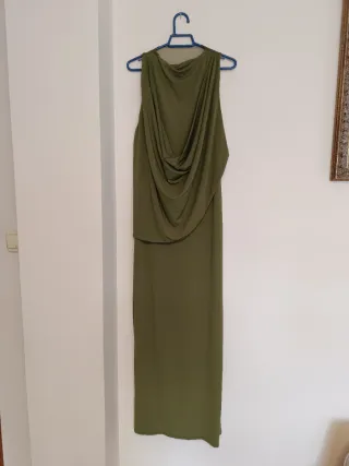 Vestido largo drapeado verde