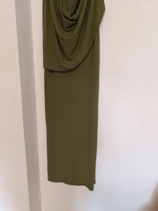 Vestido largo drapeado verde