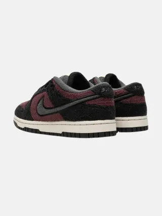 Nike Dunk Low SE CC – Gris y Negro. Talla 38.5