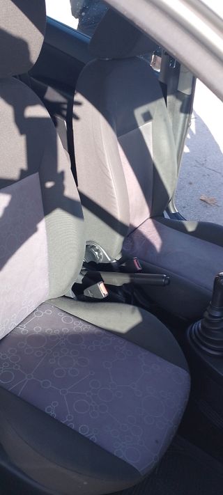 Ford Fiesta 2007 tdci ITV pegatina B