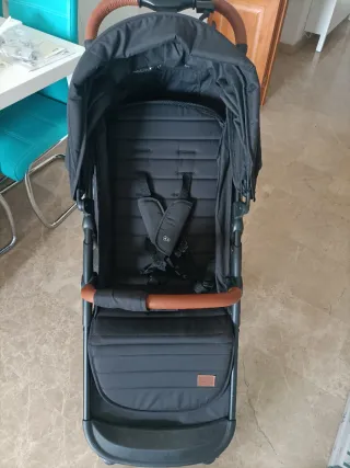 Silla de paseo negra kinderkraft Grande Plus