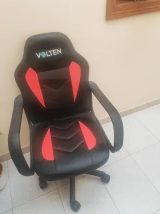 Silla VOLTEN negra y roja