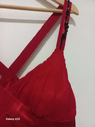 Vestido de fiesta de gasa y pedrería.Talla M.