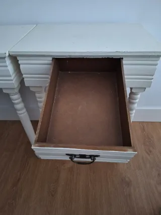 2 Comodini Vintage Bianchi