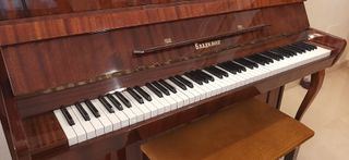 Piano Vladimir de Pared Vertical