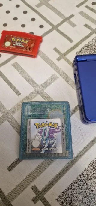 Game Boy Advance SP 101 Pokémon Cristal+Rojo Fuego