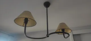 Lámpara de forja negra