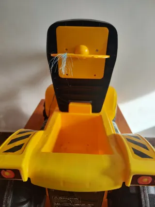 Retroexcavadora correpasillos infantil