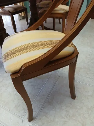 Mesa y 6 Sillas Comedor Madera