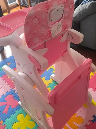 Trona infantil rosa con cojín