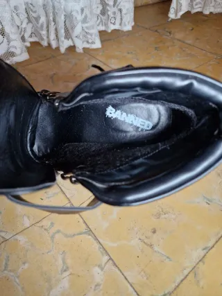 Botas negras con tacón de plataforma