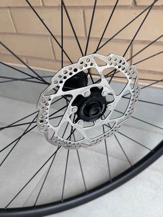 Ruedas RODI 622x19C con núcleo y discos