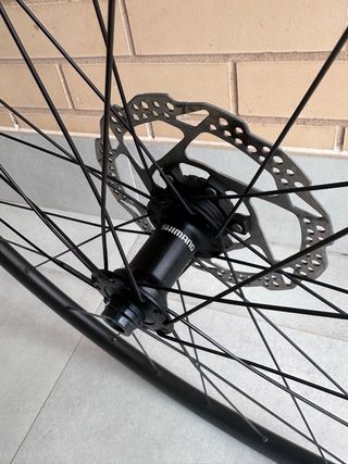 Ruedas RODI 622x19C con núcleo y discos