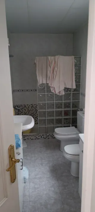 Se vende casa centrica