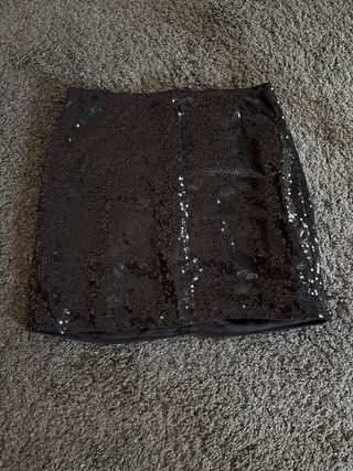 Falda negra lentejuelas