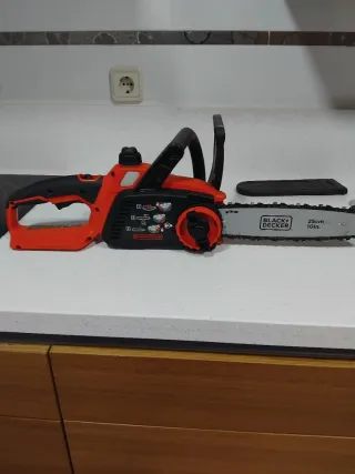 Sierra de mano BLACK&Decker  25cm