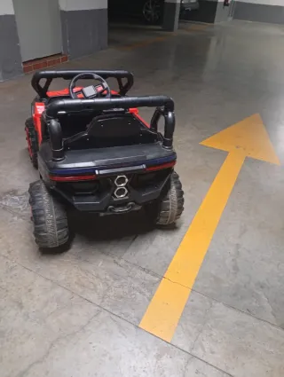 Coche Eléctrico Todoterreno para Niños